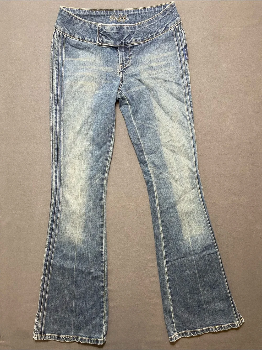 Silver Jeans Women’s Light Wash Blue Denim Bootcut Low-Rise Jeans Size 28/34